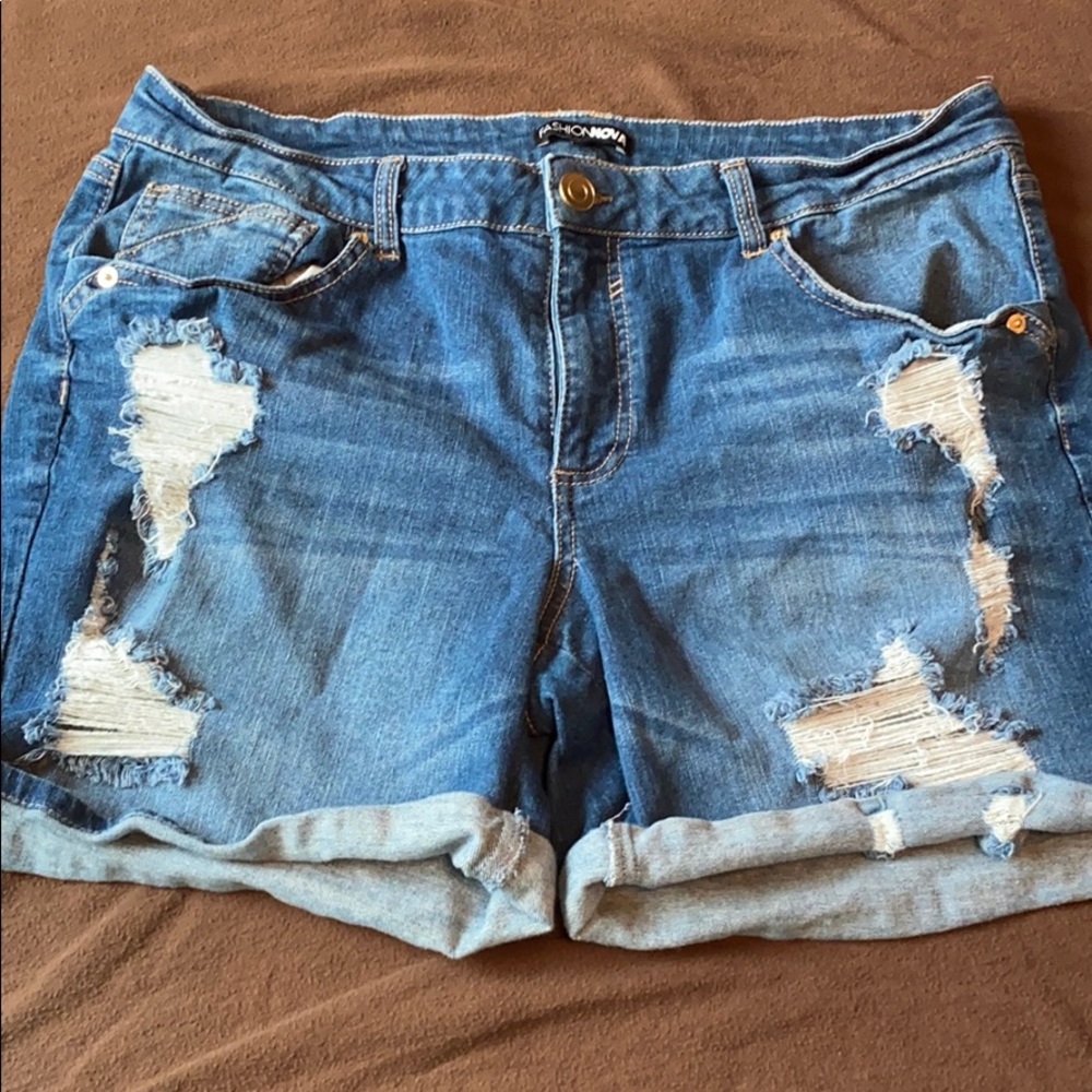 Fashion Nova shorts